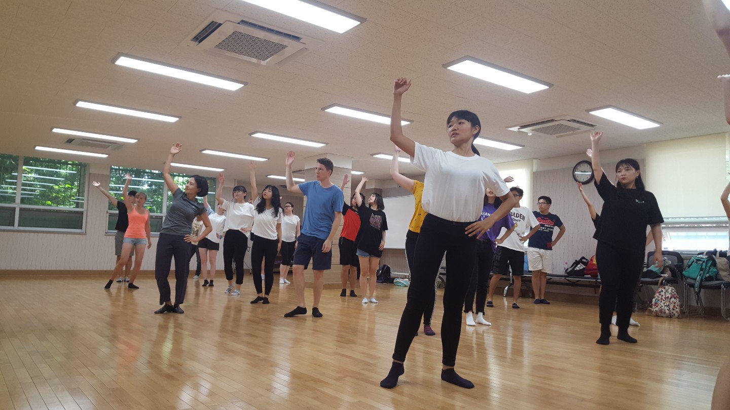 2018 PNU Summer School K-POP DANCE (2).jpg